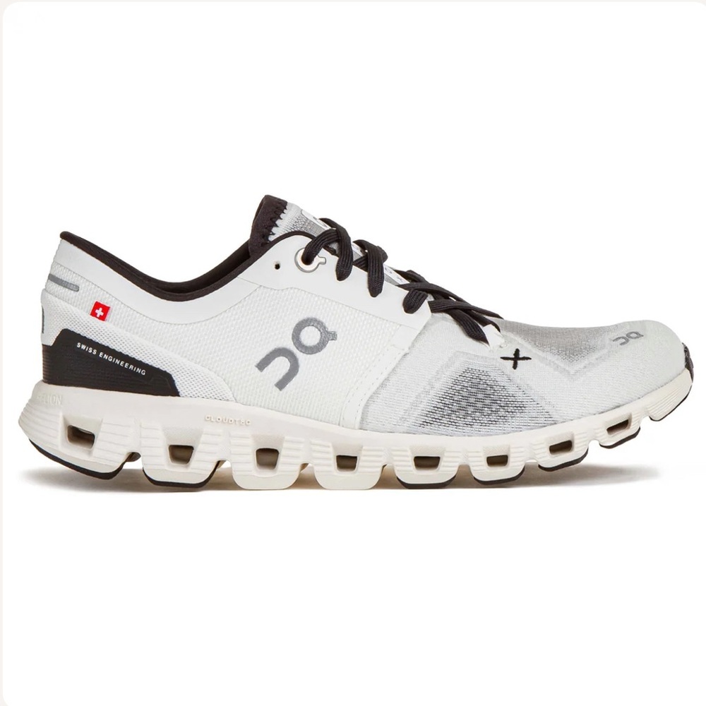 On Cloud X Black and White Running Shoes Size 7